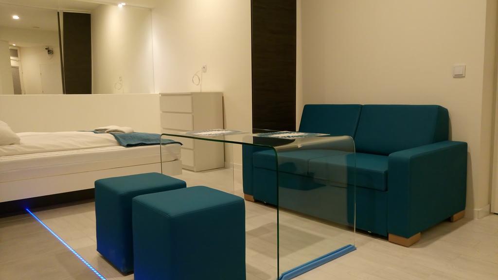 Mirror Apartments クラクフ エクステリア 写真