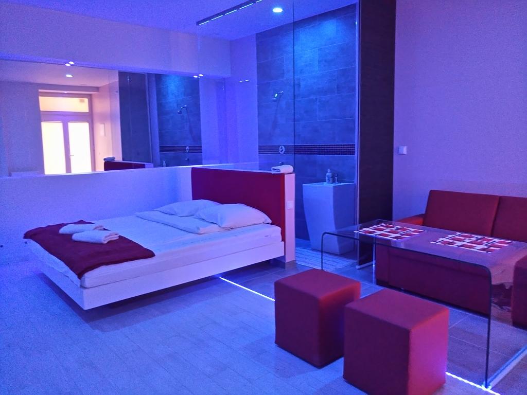 Mirror Apartments クラクフ エクステリア 写真