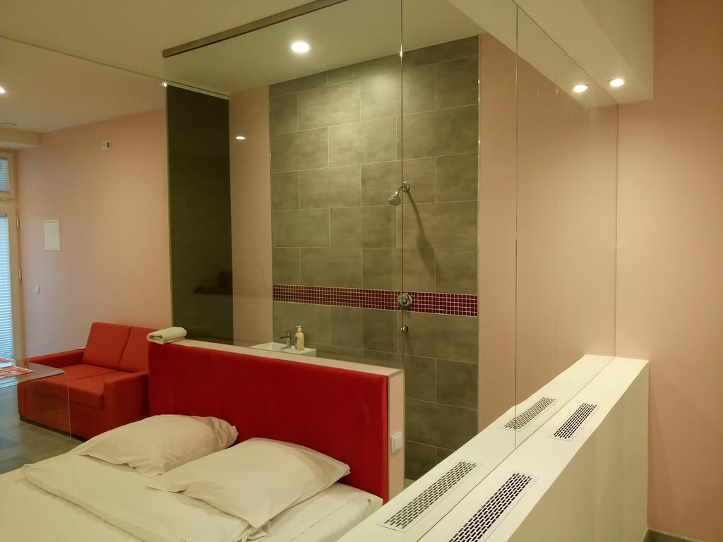Mirror Apartments クラクフ エクステリア 写真